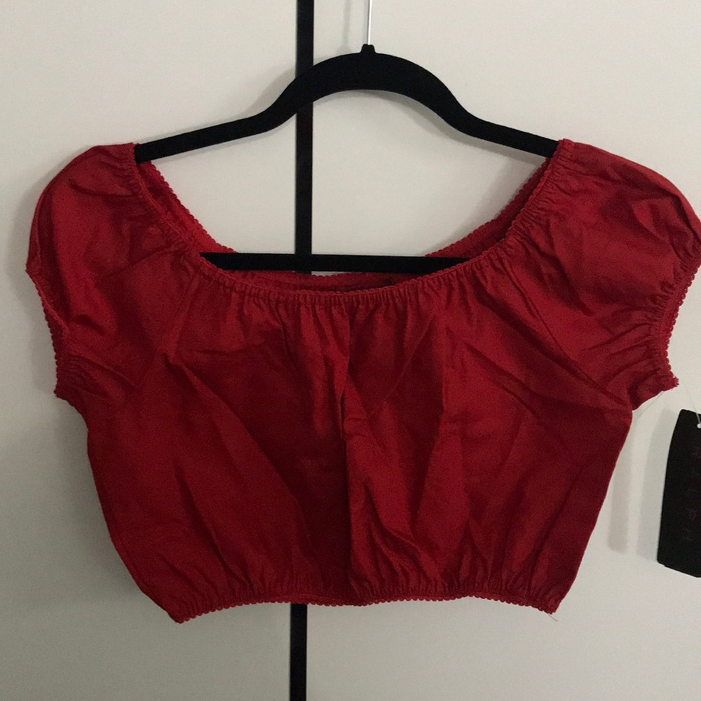 Crop top